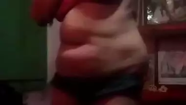Desi aunty expose body her friend