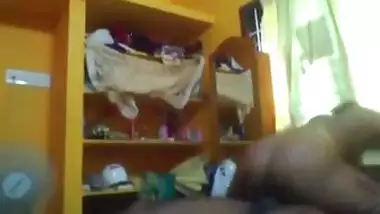 Marathi aunty se chacha ke wild fuck ka leak scandal