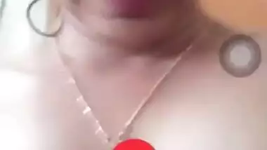 Cute Girl Bathing in Whatsapp Video Call