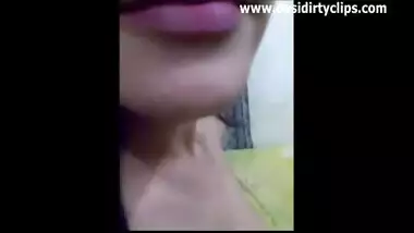 Desi Babe Aisha Nude Selfie MMS Video