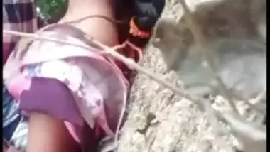 Caught village lovers devar & bhabhi while fucking outdoor, new desi mms