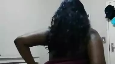 Towel Twerk NRI – Desi selfie