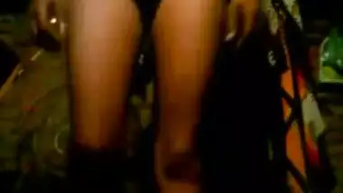 Dehati nude show MMS video for her lover