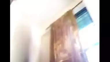 Sexy Indian college girl home sex scandal video