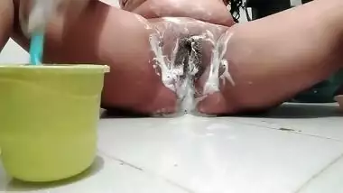 Bhabhi Ne Chut Ki Saving Karke Dewar Se Chut Chatwake Gand Marwaai, Indian House Wife Rashmi Pussy Saving A Bathroom