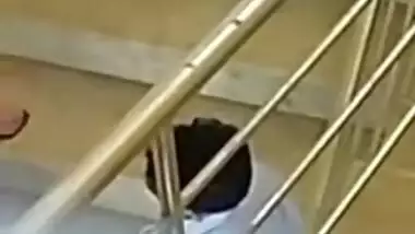 Hot indian lovers caught In action In entryway, Desi sex mms online