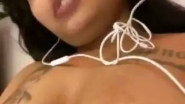 Chennai milf masturbates on video call in Telugu sex