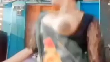 South Indian big boobs wife topless viral video