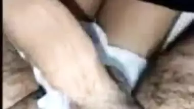 Hot Punjabi Desi XXX housewife giving blowjob to her house owner MMS