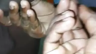 Fatty Desi Bhabhi blowjob to her house owner