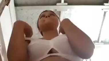 Sexy Desi Girl Showing Her Boobs