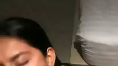 Cock hungry Mumbai babe sucks a dick and licks cum