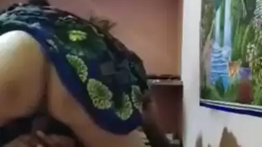 Aunty wants huge cock but uncle has a small one