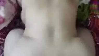 Paki female moves XXX rear towards sex stick till it sprays chudai cum