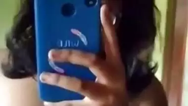 Bong Babe nude selfie MMS video