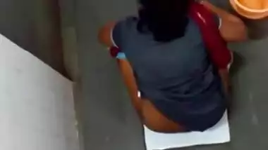 Era in ladies toilet 3
