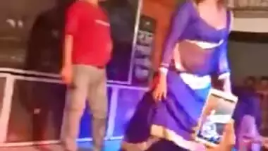 Two slim Desi teens seductively dance during XXX show under the tent