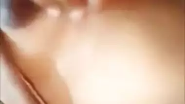 Dirty Bangladeshi beauty exposes and touches her Desi XXX boobs