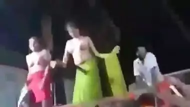 Hot Telugu Hijra Showing Pussy And Boobs To Village Men