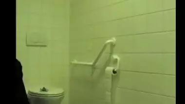 Bengaluru big ass office colleague anal sex in washroom
