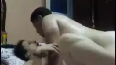 Desimms scandal of hot delhi aunty and uncle