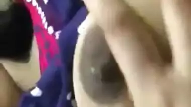 Unmarried girl boobs show viral selfie reloaded