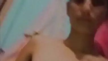 Slim desi horny girl fingering pussy viral nude