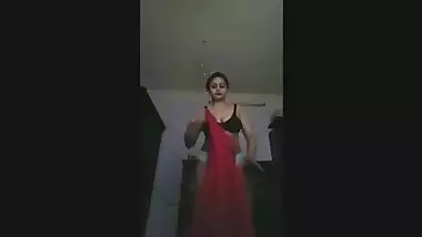 Desi cute boudi nice body