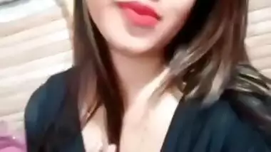 Horny Indian Girl Shows Her Boobs And Pussy