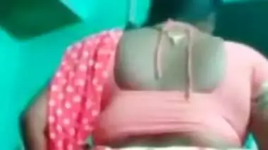 Today Exclusive- Desi Bhabhi Showing Her Big Ass And Pussy Part 2