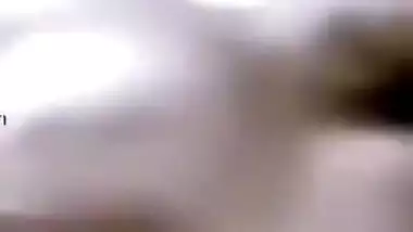 Today Exclusive -cute Desi Girl Shows Her Boobs