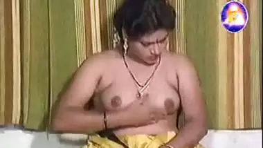 Aunty Feeling Boobs.