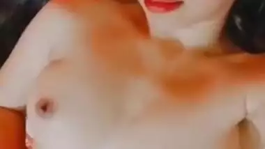 Red lips Indian girl seductive nude selfie