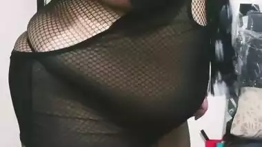 Huge Boobs - Desi Bbw Slave With Wiph Waiting For Her Master Huge Ass