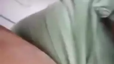 Her shaved big pussy fucking