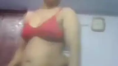 Bengali aunty