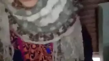 Beautiful Paki Girl Sucking Dick And Standing Fuck