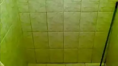 Shaista in shower exposed