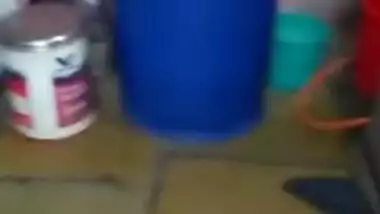 Indian Aunty Wearing Cloths