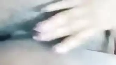 Desi wife doesn't sleep in the night because she performs XXX show