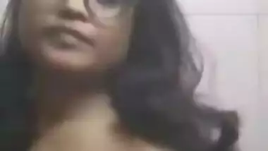 Desi GF Record Nude For BF