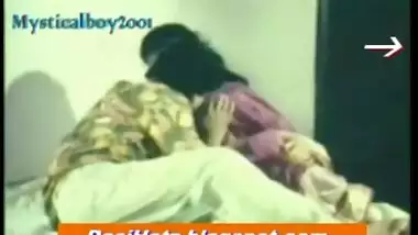 Hot mallu couple enjoying eachother on the bed