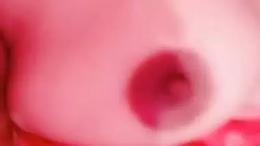 Chubby Indian nude MMS video