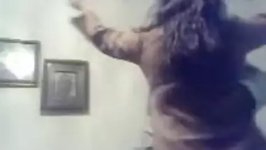 Pakistani Aunty Indoor P1
