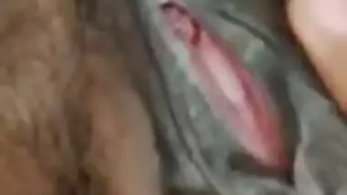 Desi BBW gets good money to release XXX boobies and masturbate