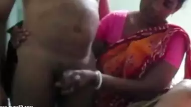 Desi Maid Giving Handjob