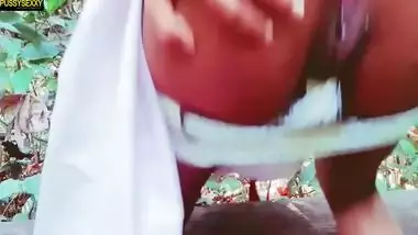 Sri Lankan In New Public Sex Leakහවුස් මීට් අස්සෙ කැලේ අලුත්ම ලී