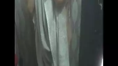 Big Melons Bhabi Bathing Nude