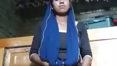 Girl Fingering Wearing Condom