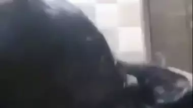 Bhabhi sex affair video call showing boobs to secret lover
